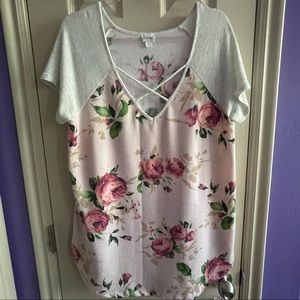 Cross Cross V-neck Floral Top